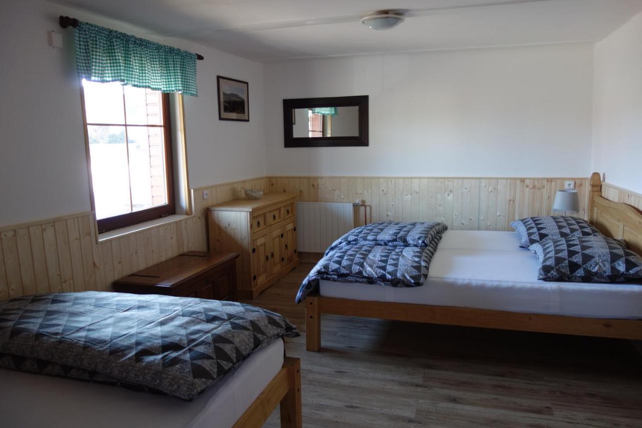 Pod Lipou Hotel Dolni Brusnice ภายนอก รูปภาพ