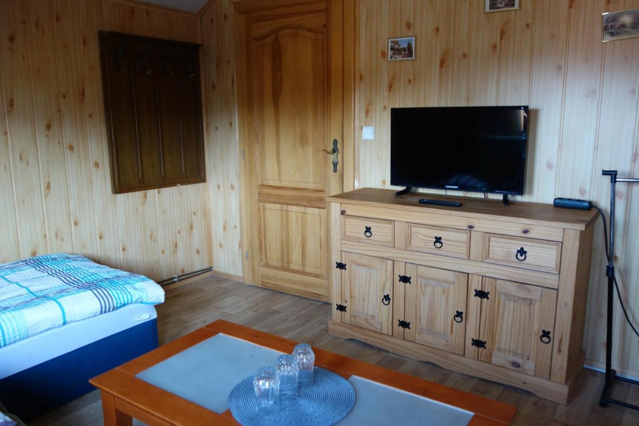 Pod Lipou Hotel Dolni Brusnice ภายนอก รูปภาพ